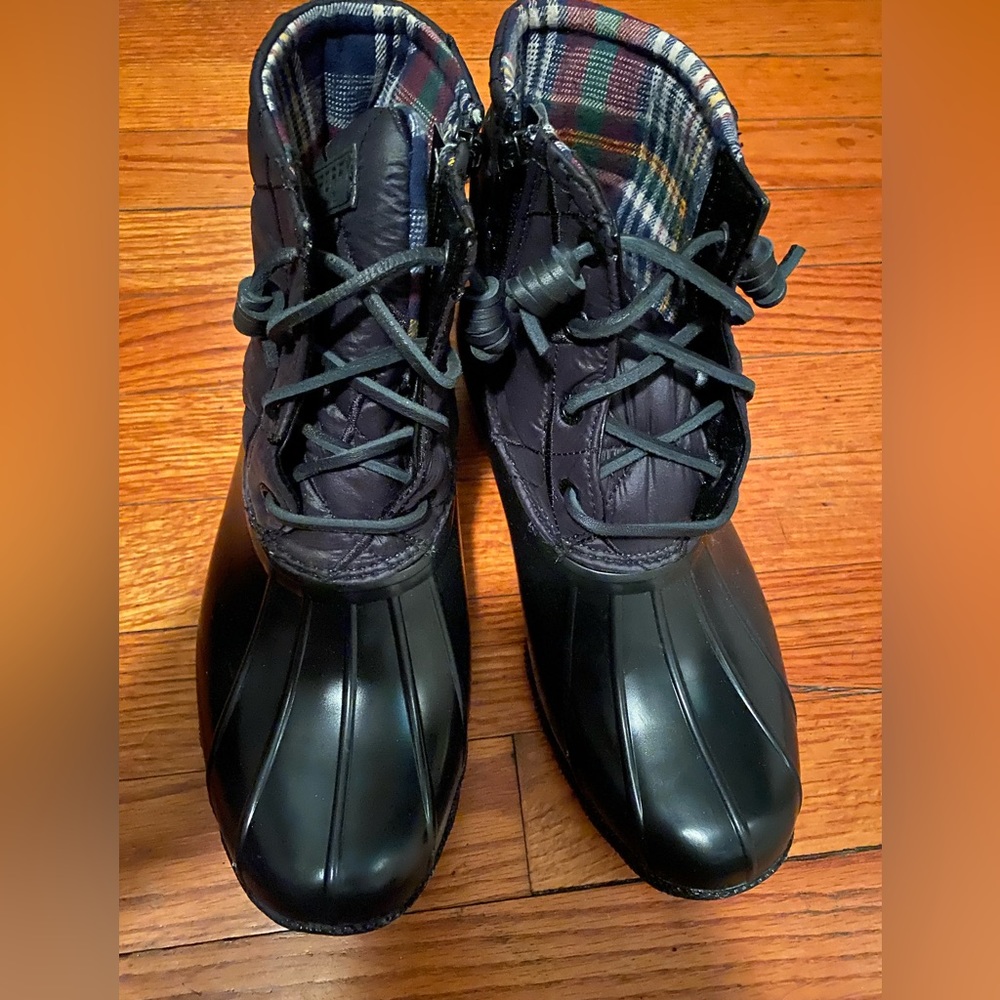 Women’s Sz 8.5 Sperry Saltwater Duck Boot Black Waterproof Brand New without box